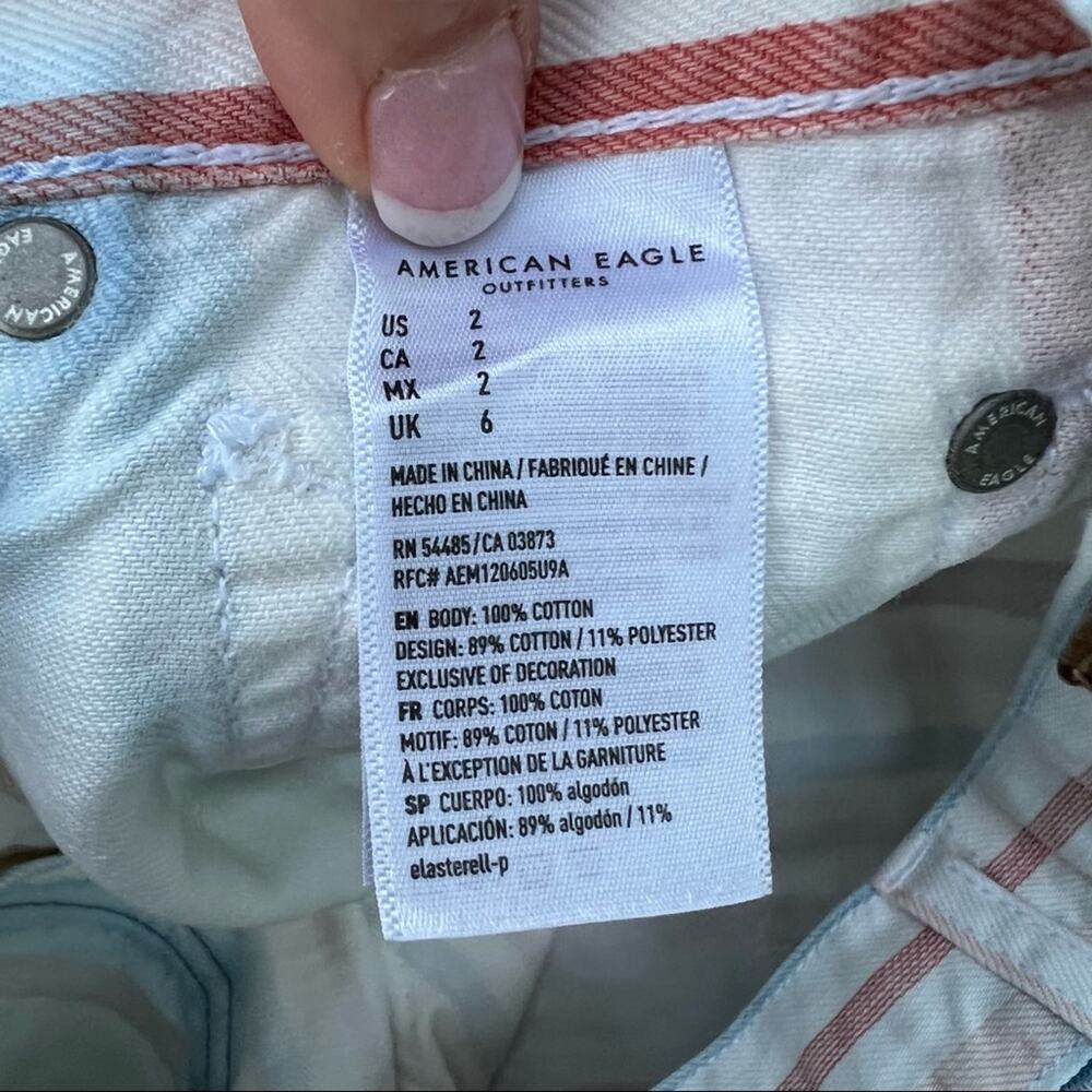 AEO Mom Shorts pastel stripe pink blue frayed hem jean shorts Size 2 - Picture 5 of 6